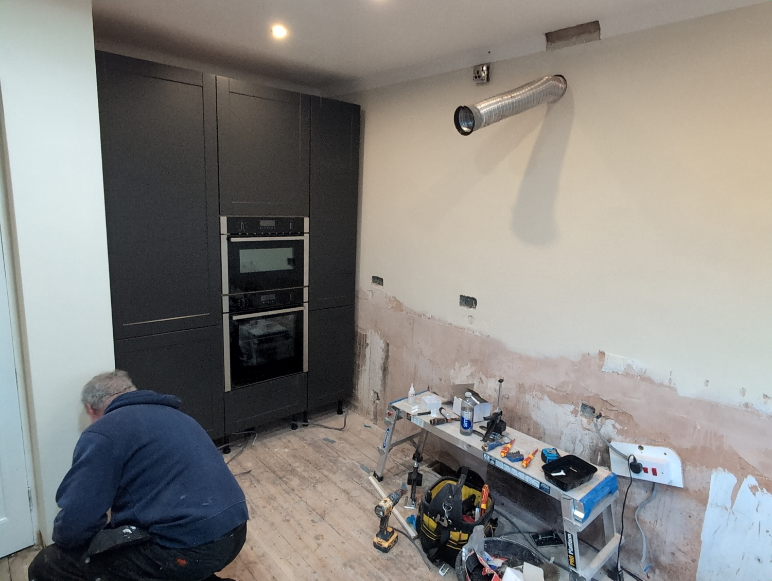 Installing Kitchen Units in Stourbridge